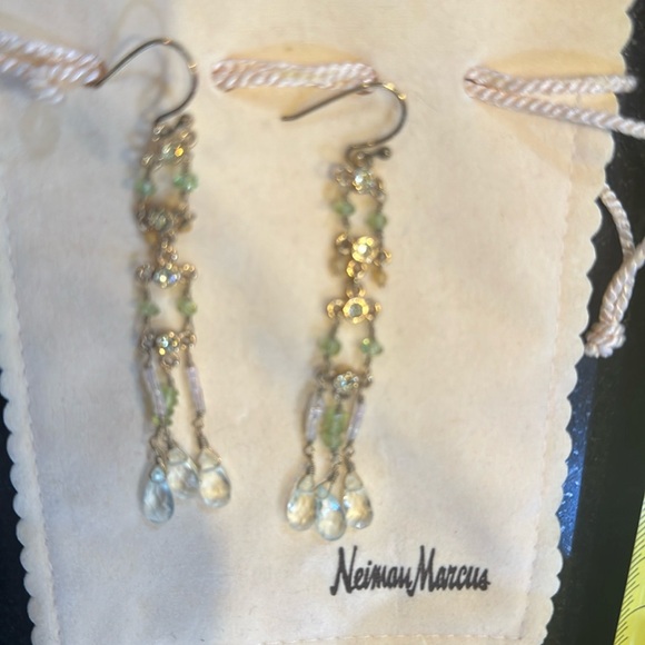 Neiman Marcus chandelier gold chrystal sparkle gorgeous earrings. - Picture 3 of 3
